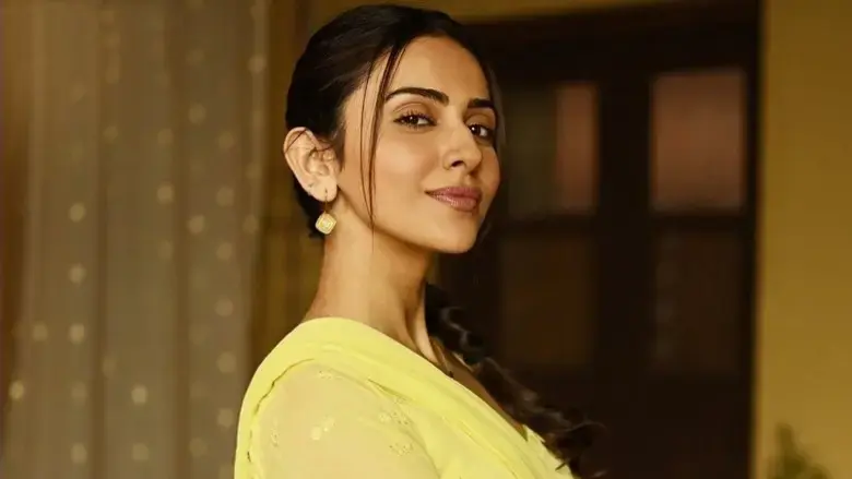 Chhatriwali (2023)
