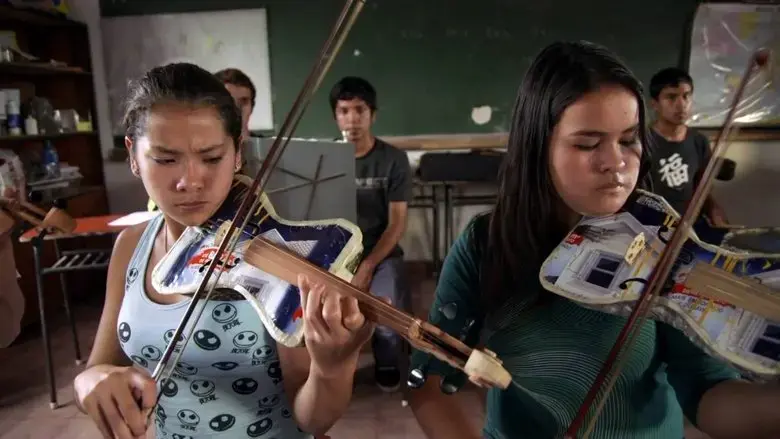 Landfill Harmonic (2015)