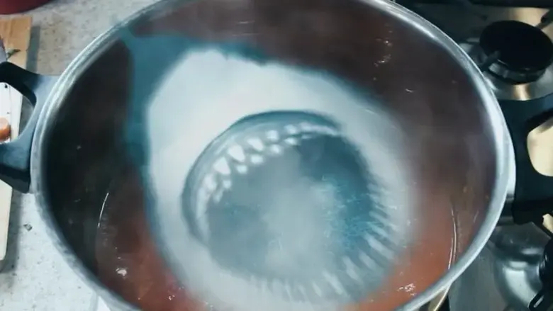 Ghost Shark 2: Urban Jaws (2015)