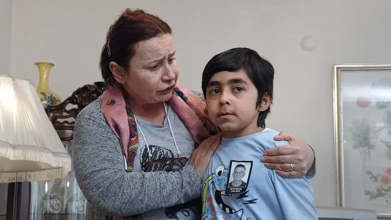Aglamak Serbest Gulmek Yasak! (2024)