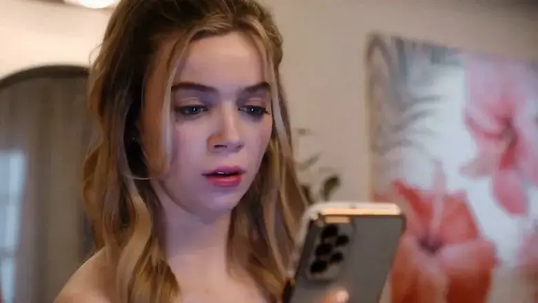 Confessions of a Cam Girl (2024)