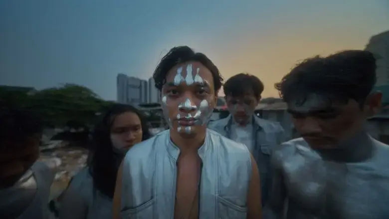 Makwan City of Dreams - The Silvermen (2024)