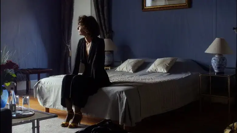 The Blue Room (2014)
