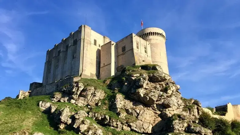 The Glorious Story of Castles (2018)