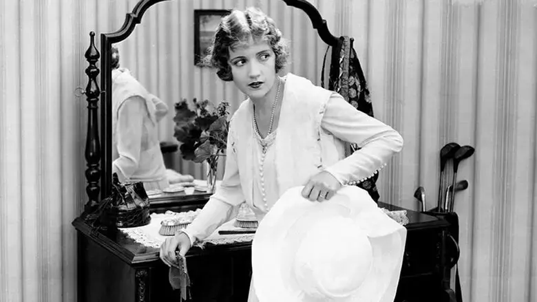 Mrs. Leffingwell's Boots (1918)