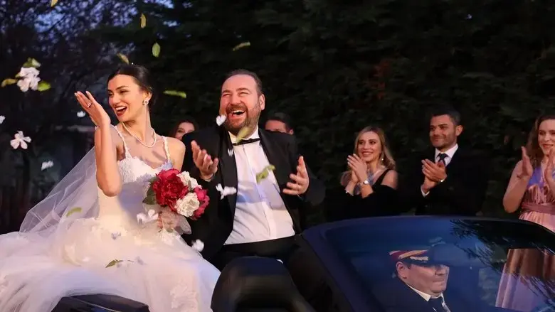 Kocami Kim Oldurur? (2023)