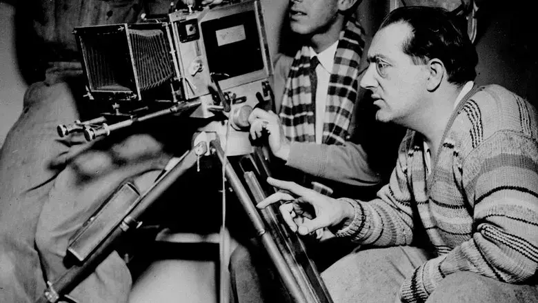 From Caligari to Hitler: German Cinema in the Age of the Masses (2015)