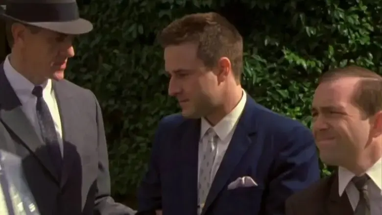 Stealing Sinatra (2003)
