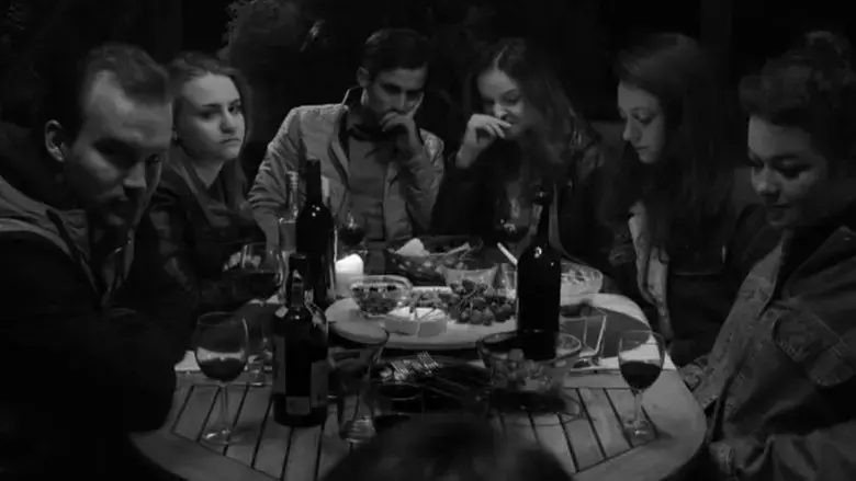 Knives Out (2016)
