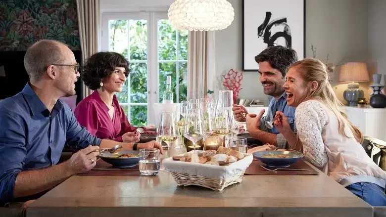 Gaste zum Essen (2023)