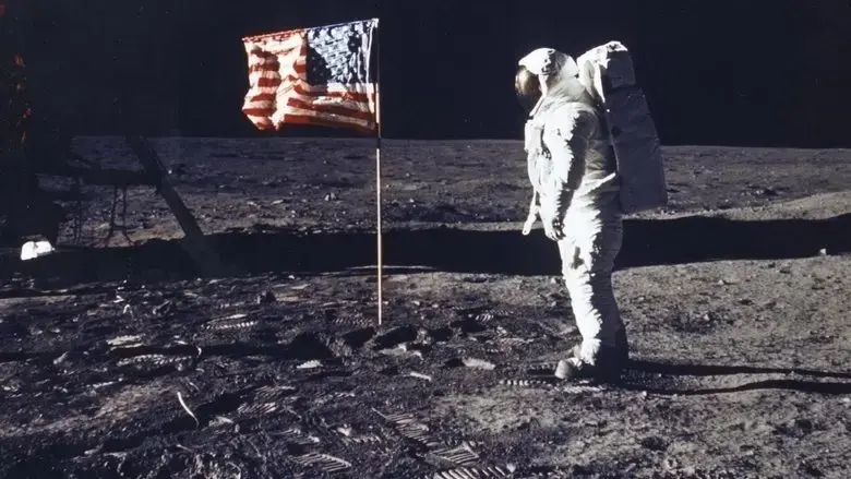 Apollo 11 : Retour vers la lune (2019)