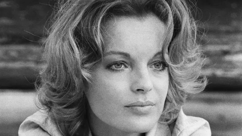 Romy, femme libre (2022)
