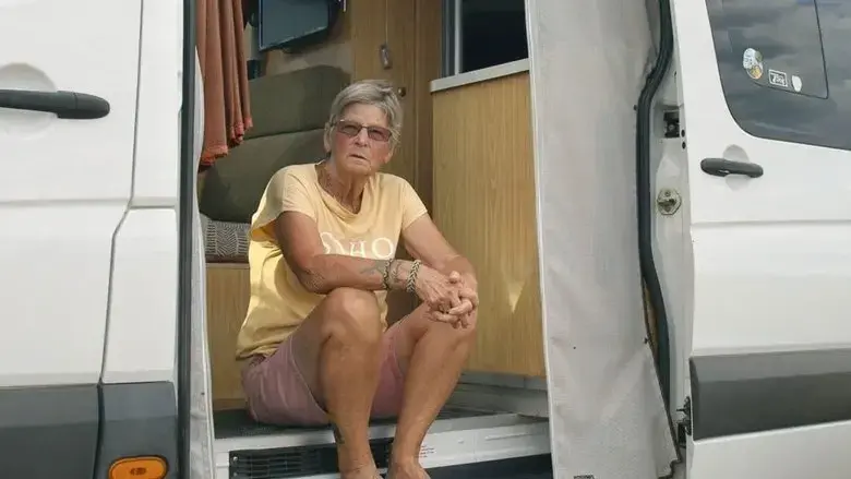 Under Cover (2022)