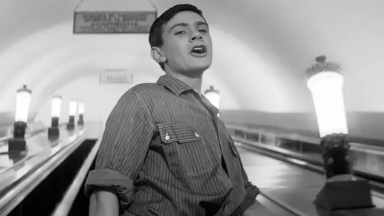 Ya shagayu po Moskve (1964)