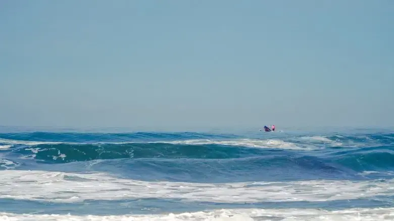 Behind the Sea (2024)