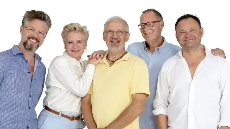 Hjorring Revyen 2021 - Staerkt hold i underholdende revy (2021)
