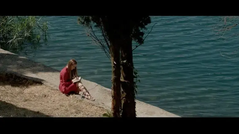 E solo una storia (2019)