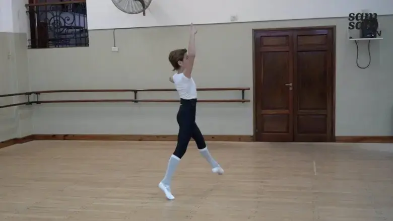 Geronimo doet aan ballet in Argentinie (2020)