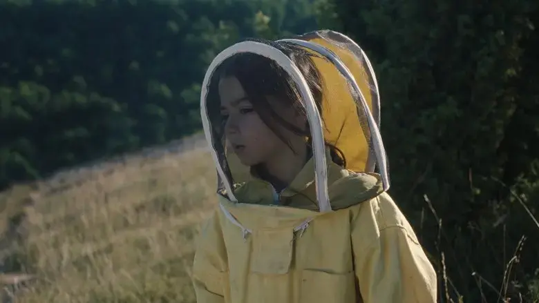 20,000 Species of Bees (2023)