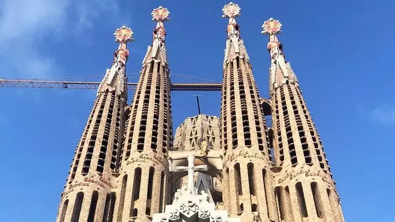Sagrada Familia - Gaudi's challenge (2022)