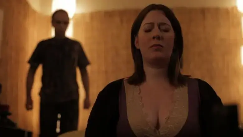 Absentia (2011)