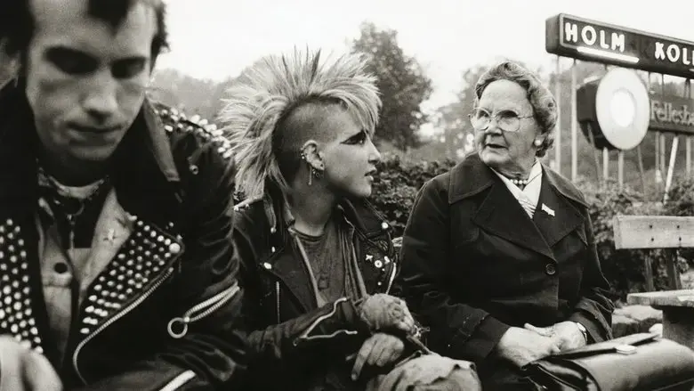 P.O.V. Punx 10: Cuties (2015)