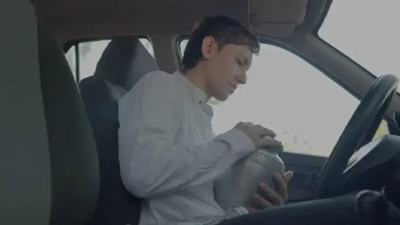 Cenizas (2023)