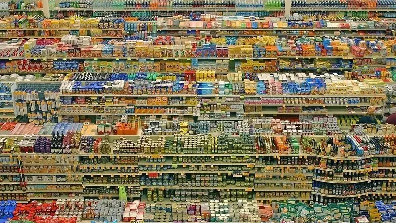 Koyaanisqatsi (1983)