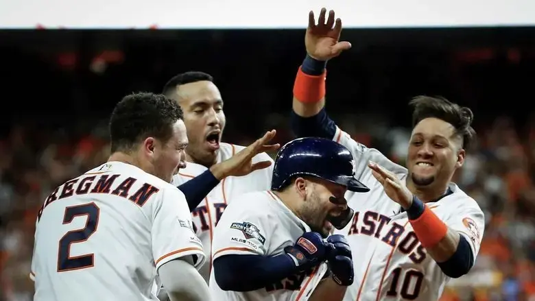 The Astros Edge - Triumph and Scandal in Major League Baseball (2023)