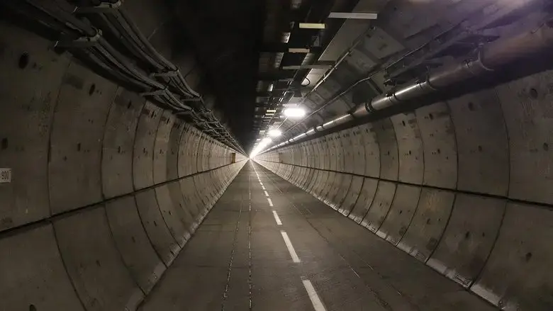 Building the Channel Tunnel (2019)