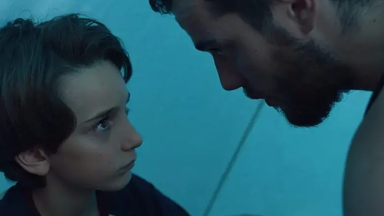 L'estrany (2020)