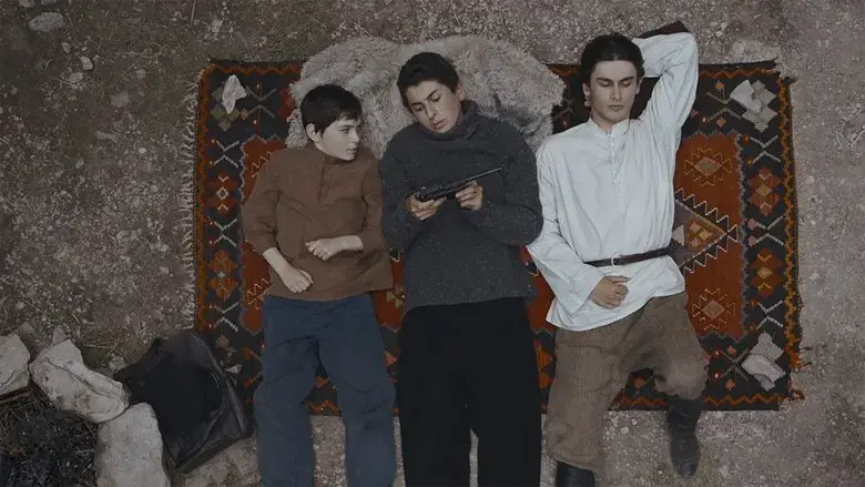 Sem chyornykh bumag (2024)