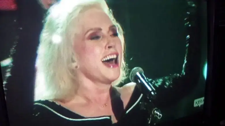 Blondie (2017)