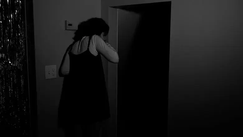 Portrait d'une femme sans visage (2024)