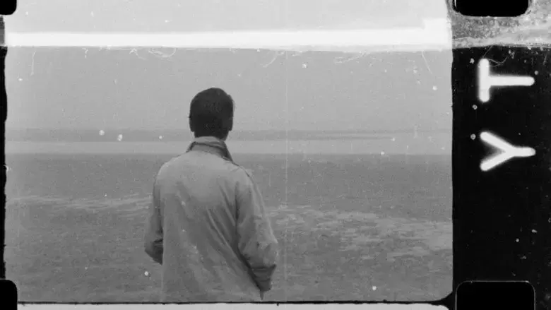 Silencio en la ribera (2022)