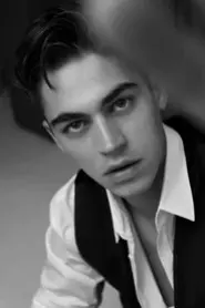 Hero Fiennes Tiffin