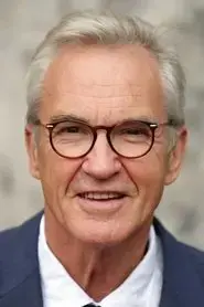 Larry Lamb