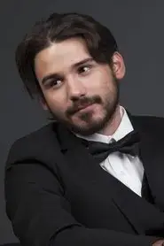 Max Favreau