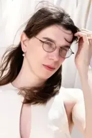 Isadora Neves Marques