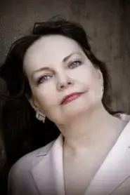 Astrida Auza