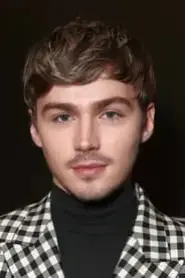 Miles Heizer