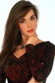 Eva Pope