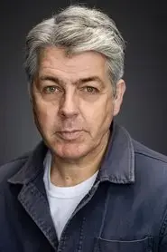 Oliver Senton