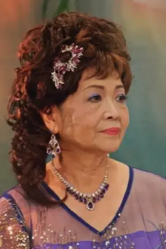 my-happy-mom-and-her-chinese-opera-2025
