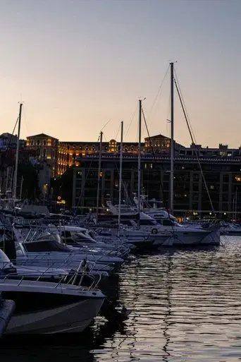 sunset-in-marseille-2025
